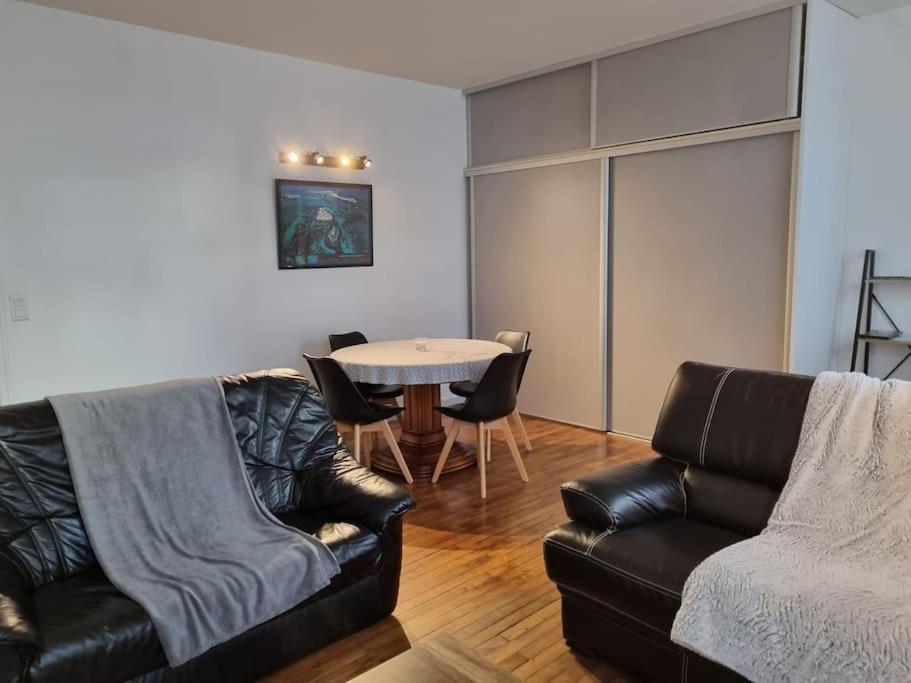Grand Appartement Pres De La Cathedrale De Κεμπέρ Εξωτερικό φωτογραφία